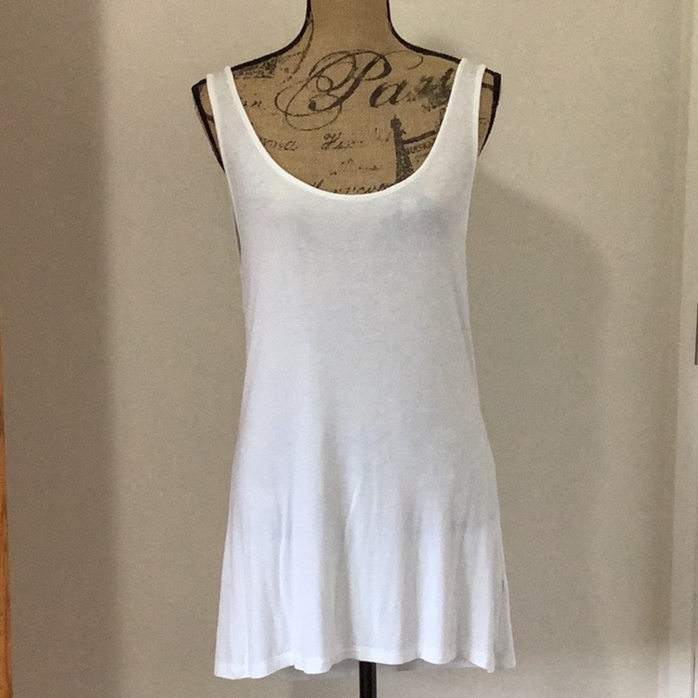 ON Relaxed Fit Oversized White Sleeveless Tunic Tee